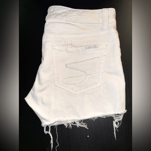 Seven7 Pants - White denim Seven7  jean shorts